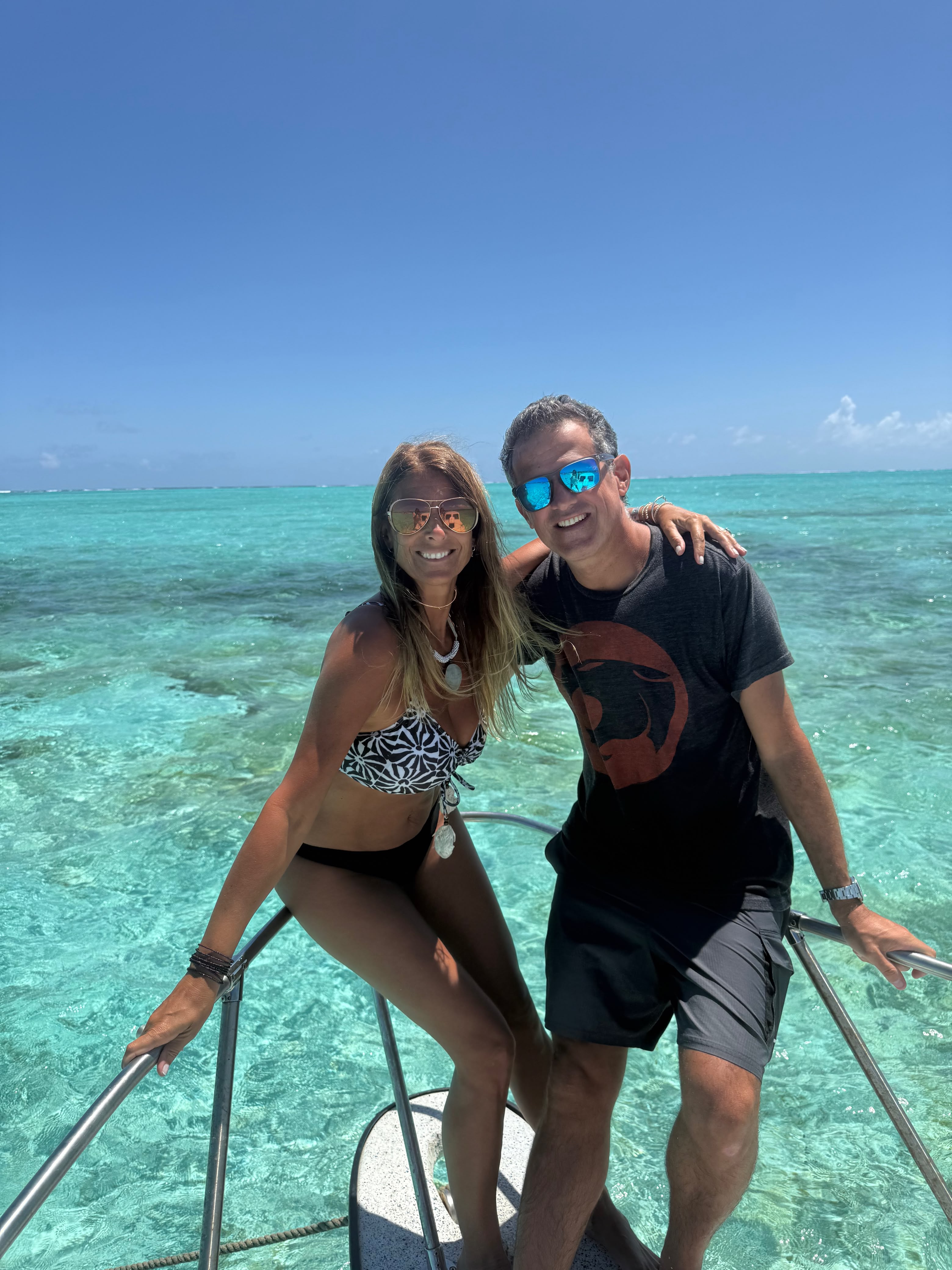 Jorgelina y Mariano en el barco